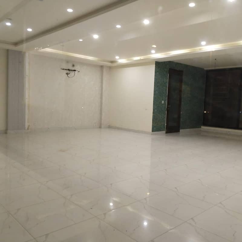 5 Marla Ground Floor Non-Furnished Commercial Hall Available For Rent Bahria Town Lahore 2