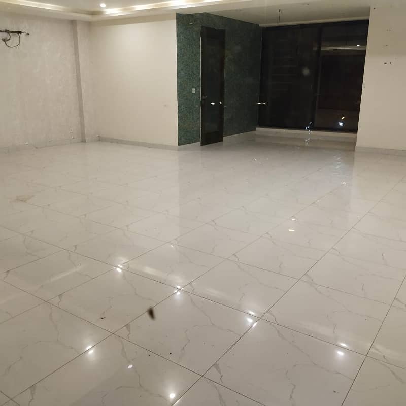 5 Marla Ground Floor Non-Furnished Commercial Hall Available For Rent Bahria Town Lahore 4