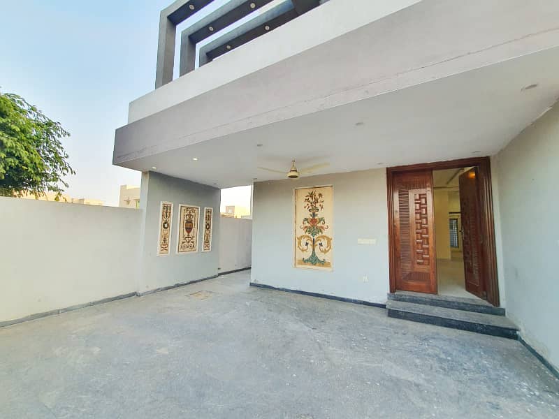 10 Marla Luxury Non Furnished Lower Portion For Rent In Bahria Lahore 2