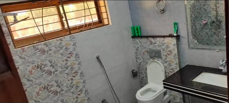 10 Marla Luxury Furnished House For Rent In Bahria Town Lahore 31