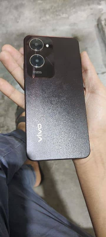 vivo y18 4