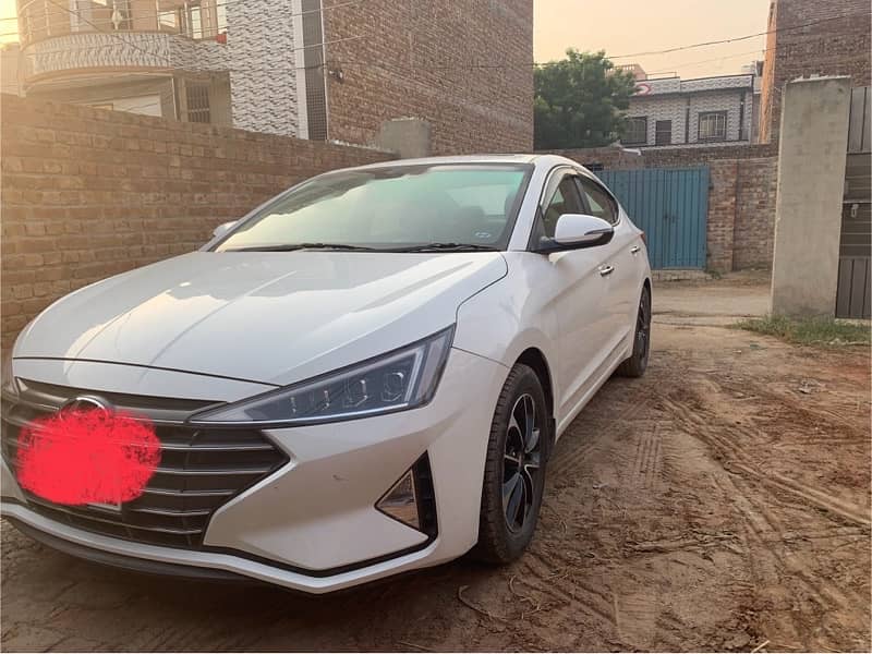 Hyundai Elantra 2023 4