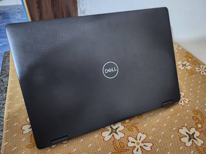 Dell latitude 5300 2 in 1 touch screen 8