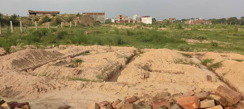 3 Marla Plot For Sale in Islamabad on installment near tablegi Markaz Islamabad 2