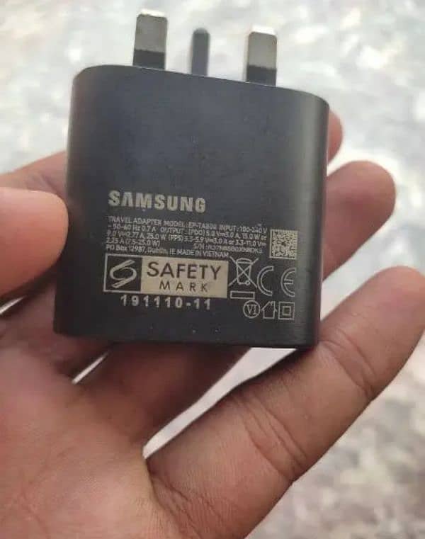 Samsung 25W Super Fast Charger 2