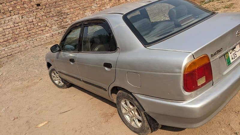 Suzuki Baleno 2002 13