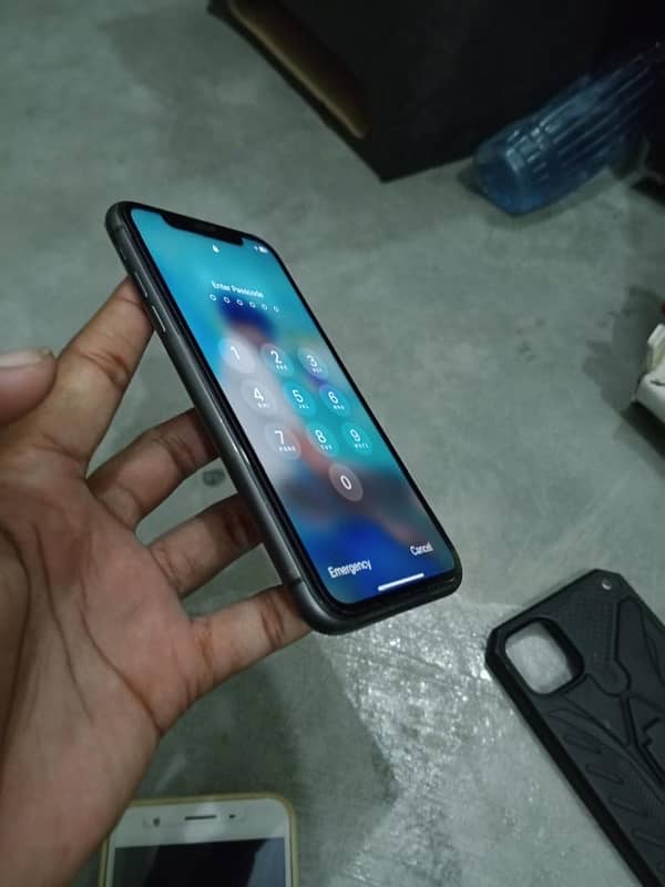 iphone 11 64gb JV non 81 health 2