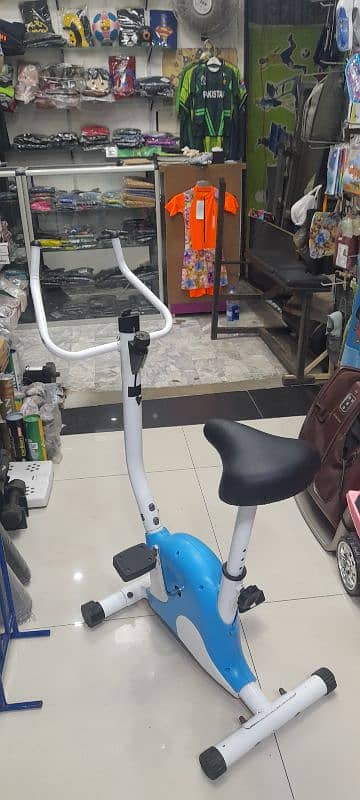 COMPACT EXERCISE BIKE 1