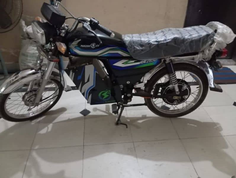 115000 I'm selling my Honda 125 7