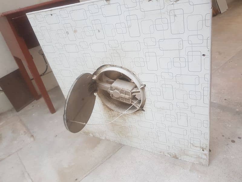 Exhaust Fan 1