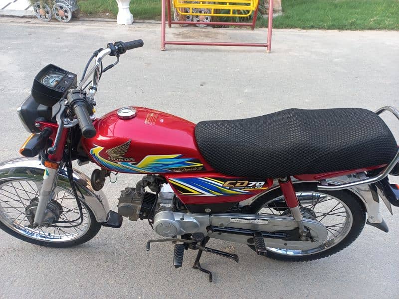 Honda CD 70 2021 model in new condition 4