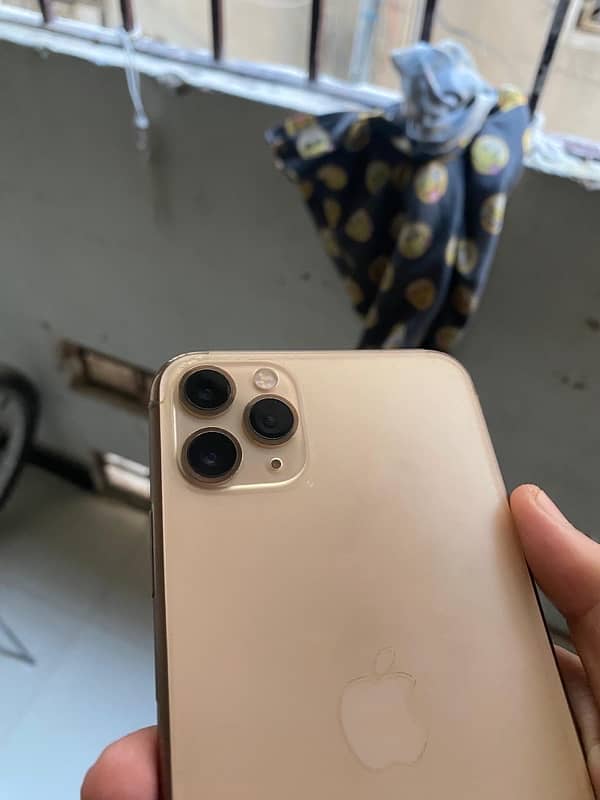 iphone 11 pro Max 64gb Pta Approved Factory unlock 77% 1