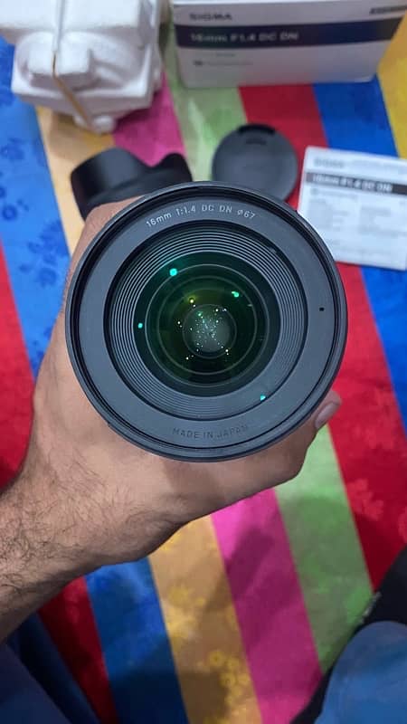 Sigma 16mm 1.4 for Sony E Mount O317-4OO47O7 Like Brand new 8