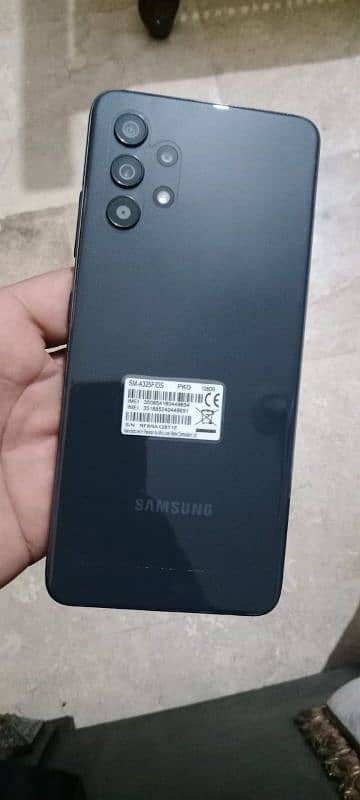 samsumg a32 6gb. 128gb 5