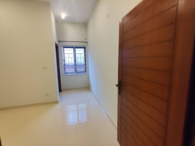 10 Marla Ground Portion For Rent In G-13/4 6