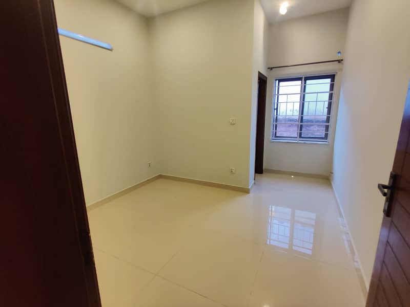 10 Marla Ground Portion For Rent In G-13/4 9