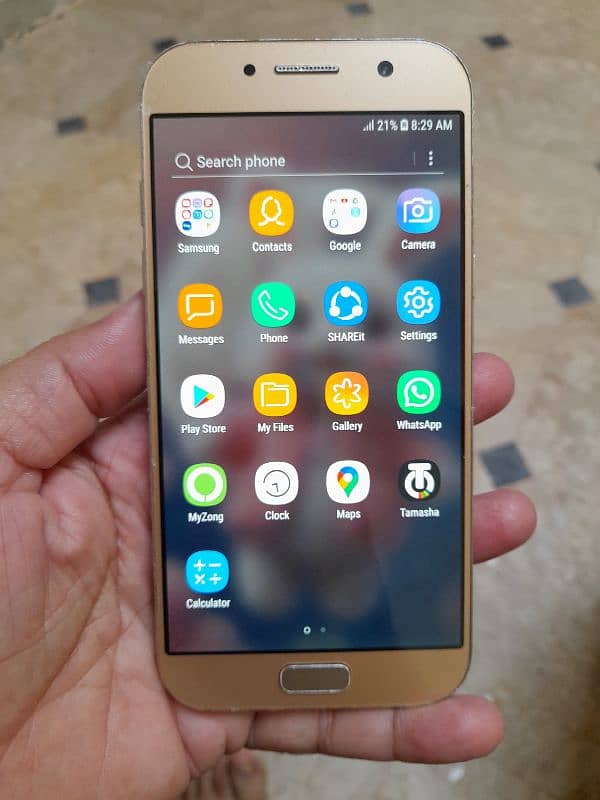 Samsung Galaxy A5 (2017) 1