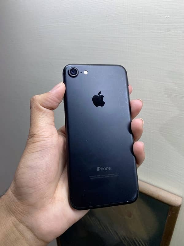 iPhone 7 128 GB 1