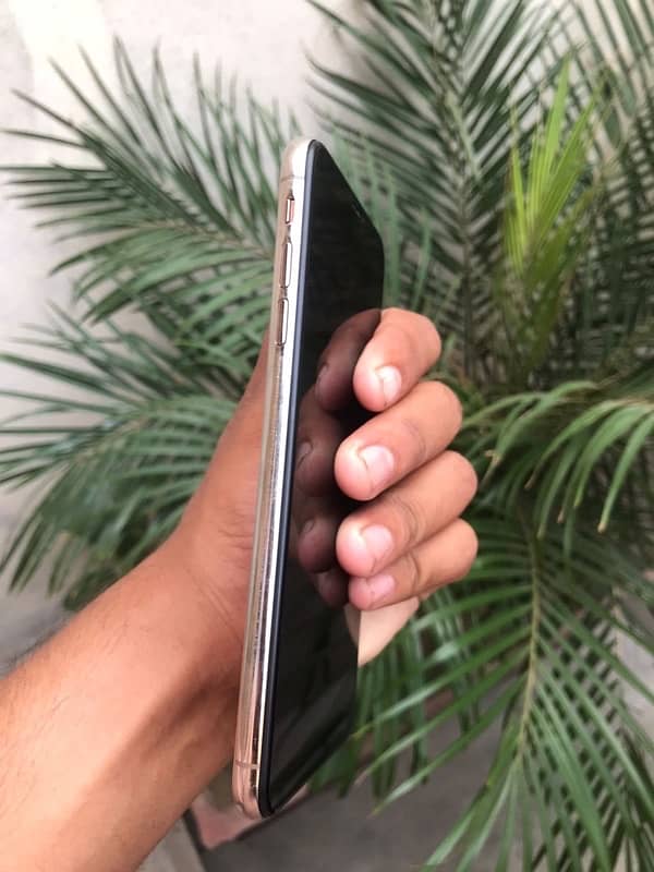 iPhone XS  max non pta 3