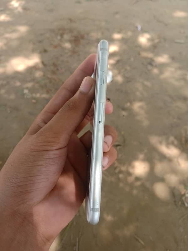 iPhone 8 non pta 1