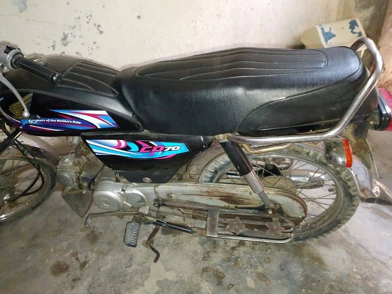 CD 70 bike for sle 1