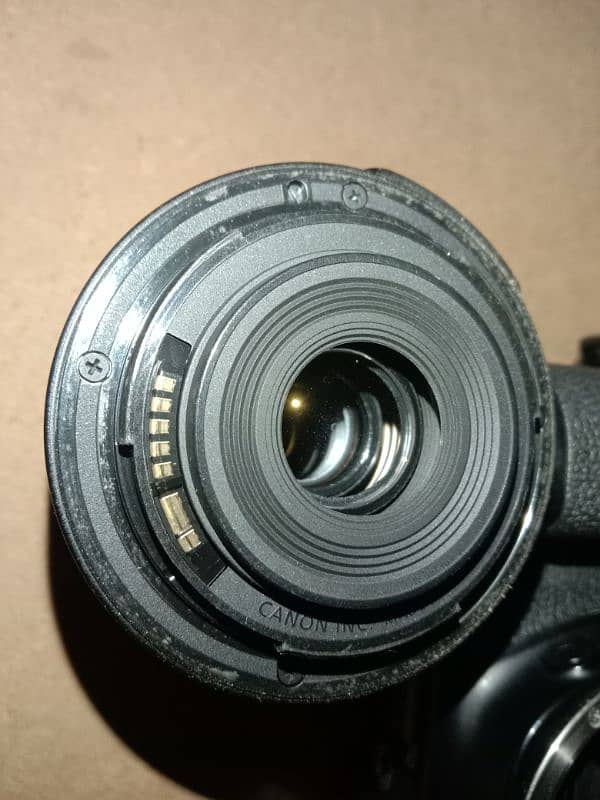 urgent sale DSLR 60D 6