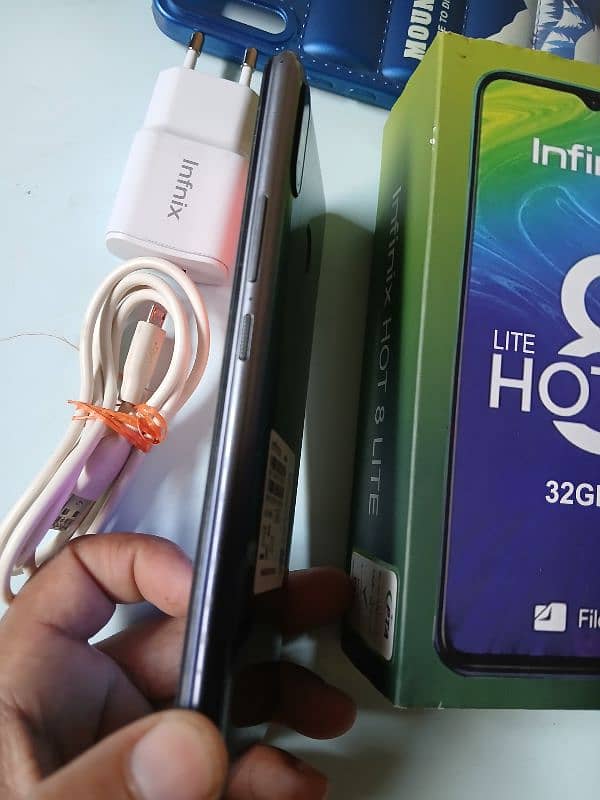 infinix hot 8 32gb Rom 2.1 GB Ram 2month warnty 7