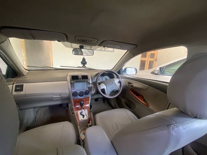 Toyota Corolla Altis 2010 6