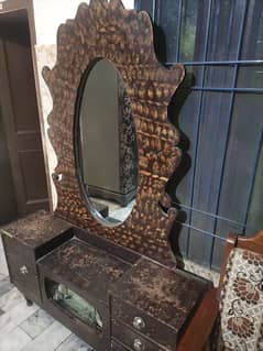 Dressing table