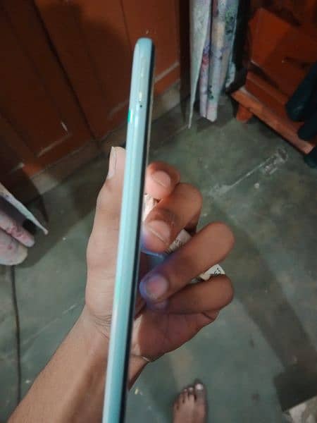 Samsung galaxy a70. . . . 6128 2