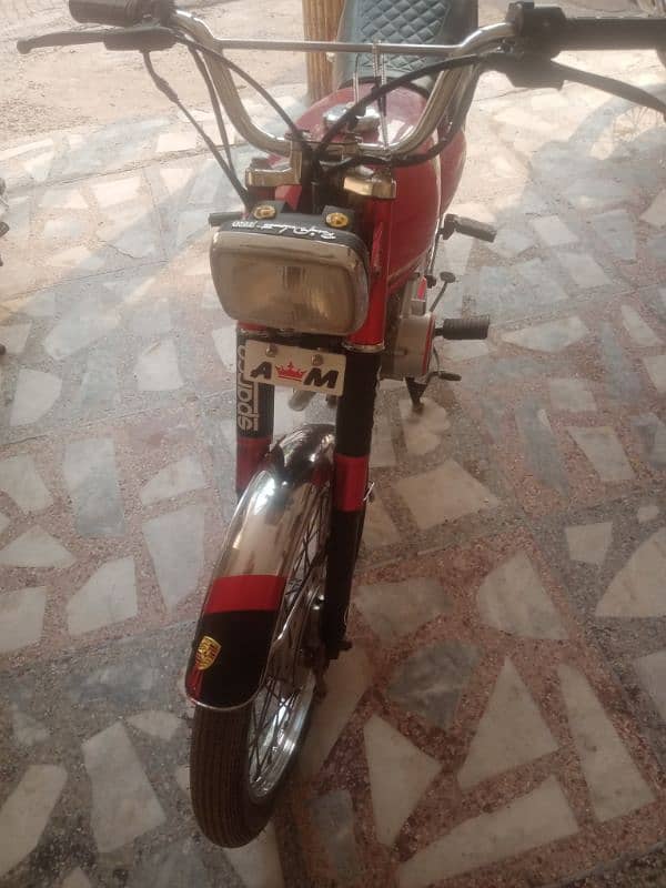 Honda model 2017 peshawar number new tyre instaled lush condition good 3