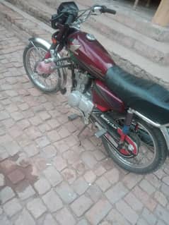 Honda 125 model 2014 peshawar number lush condition