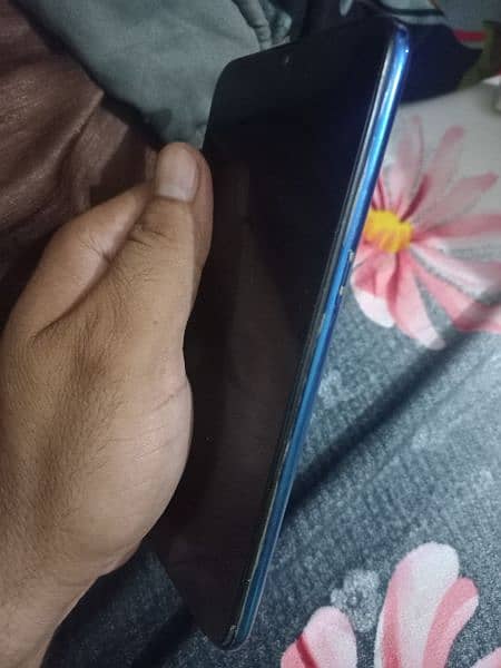 realme 3 9/10 condition 1