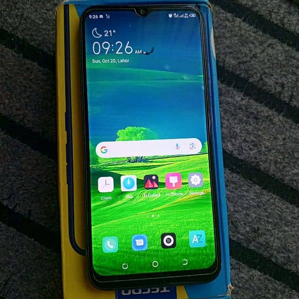 Tecno spark 6 Go  4/64 0