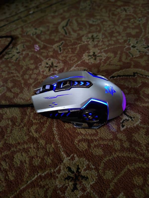 Mouse with side buttons and RGB lights 1