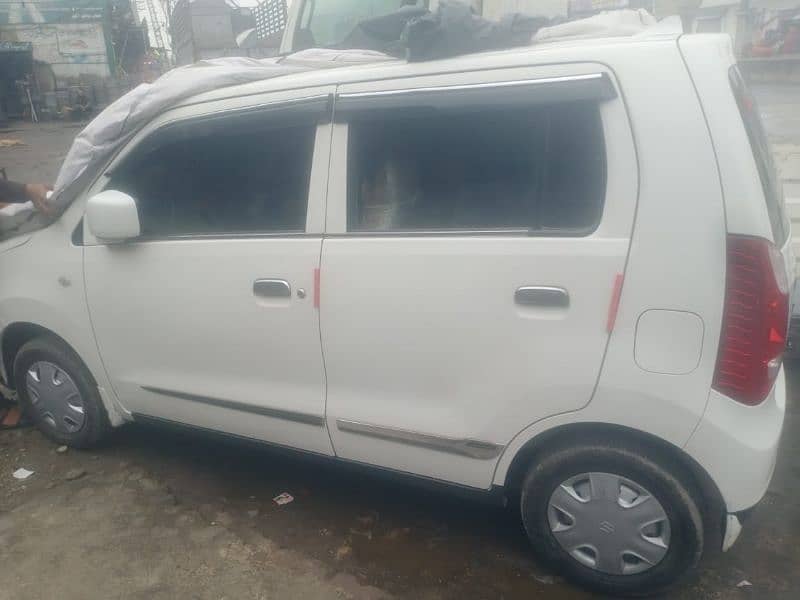 Suzuki Wagon R 2016 4