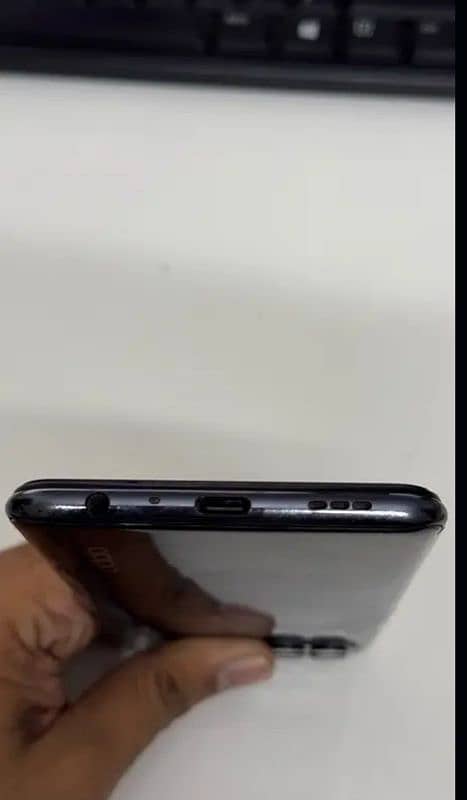 oppo f17pro 8/128gb fast charging super amoled display 1