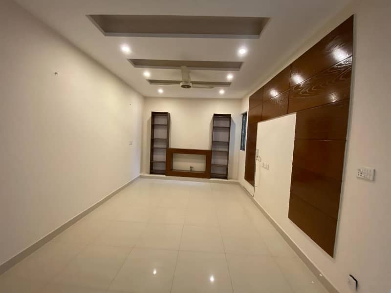 House Of 4500 Square Feet Available For sale In D-12 2