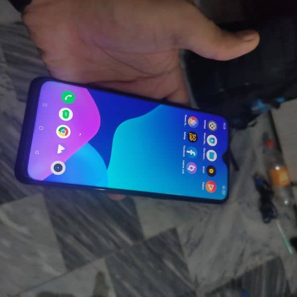 Realme 3 Pro 11