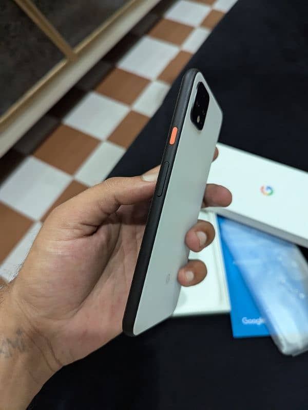 Pixel 4XL 6/128GB Box pack PTA approved 10/10 8