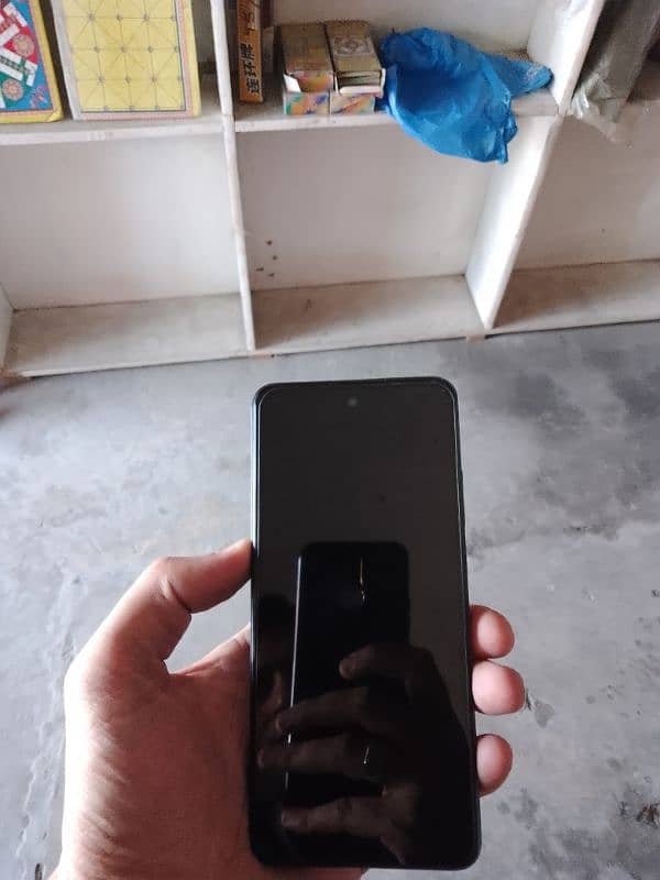 infinix hot40i 16/256 3