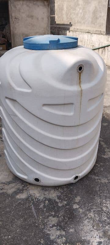 750 liters water tank for sale 2