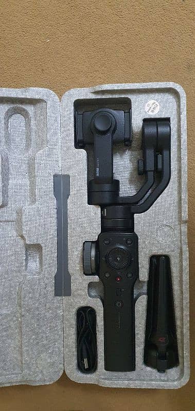 zhiyun smooth 4 only 1 time used 3