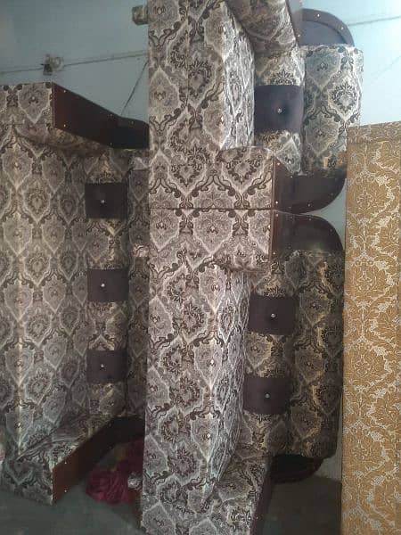 sofa set brand new 2 sall ki wrrnty k sat 13