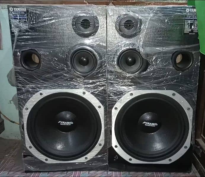 Yamaha Big Speakers for Sale 1