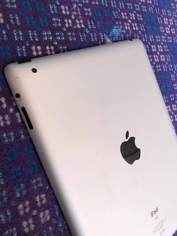 Apple iPad 2nd Generation 16GB 1