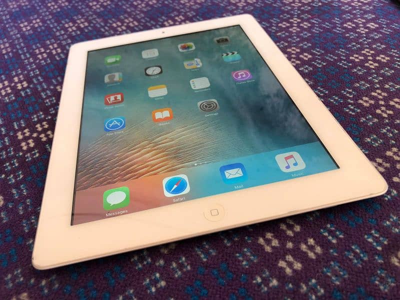 Apple iPad 2nd Generation 16GB 3