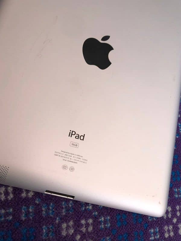 Apple iPad 2nd Generation 16GB 4