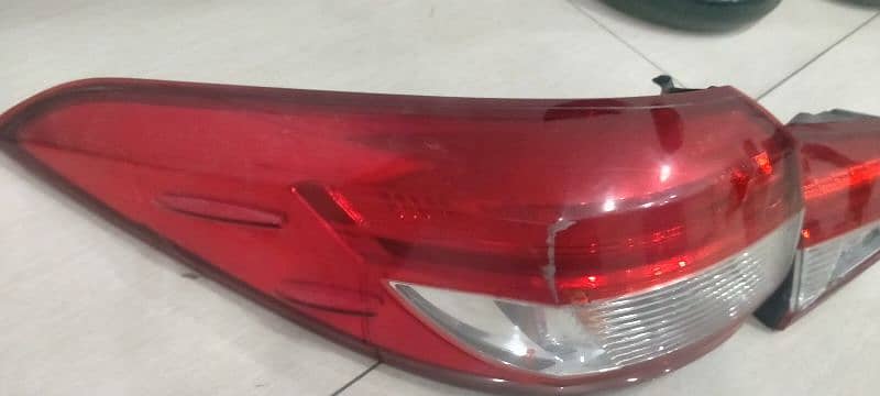 Yaris back light left side original 7