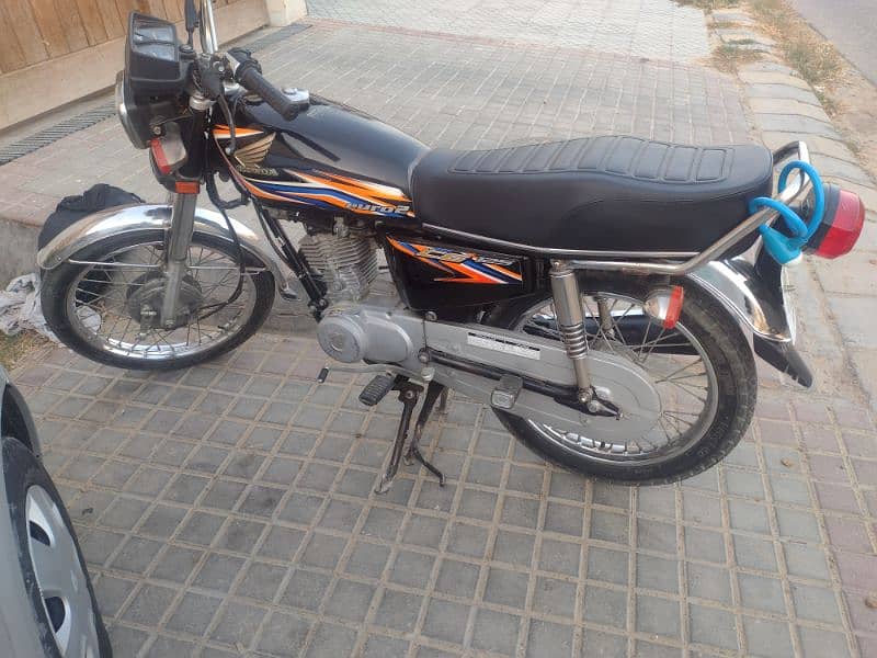 i sale my new condition 125bike  urgent need money 1